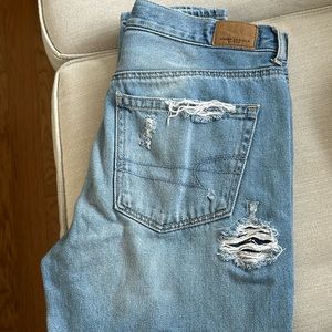 American Eagle, hi-rise girlfriend jeans